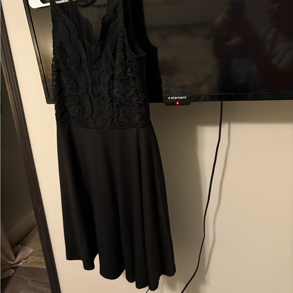 Elegant Black Lace Dress
